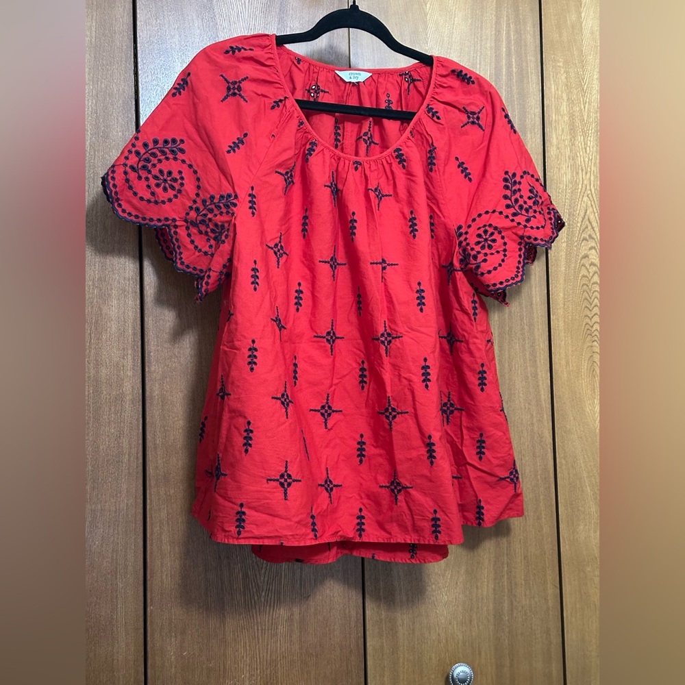 crown & ivy Red Short Sleeve Embroidered Peasant Top